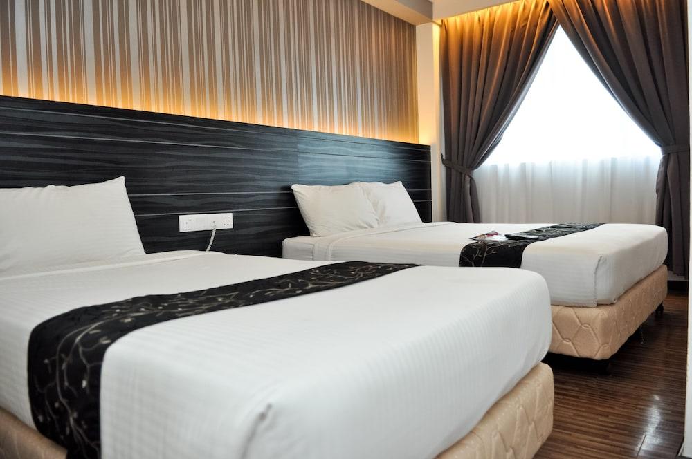 Signature Hotel Kuantan Exterior foto